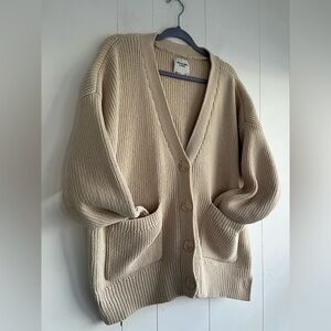 Abercrombie & Fitch Oversized Cream Cardigan 
Buttons Pockets Size Small